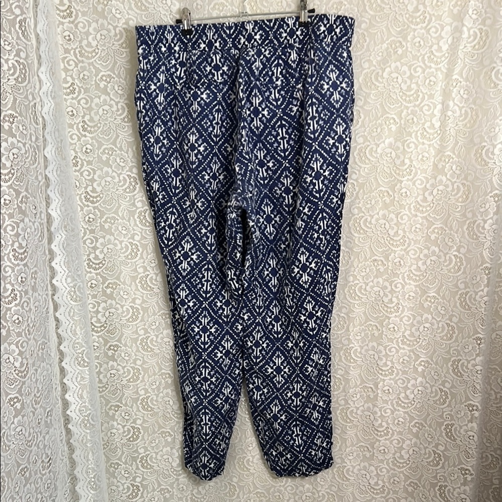 Style & Co Blue and White Cropped Pants with Floral Print 100% linen - Picture 2 of 6